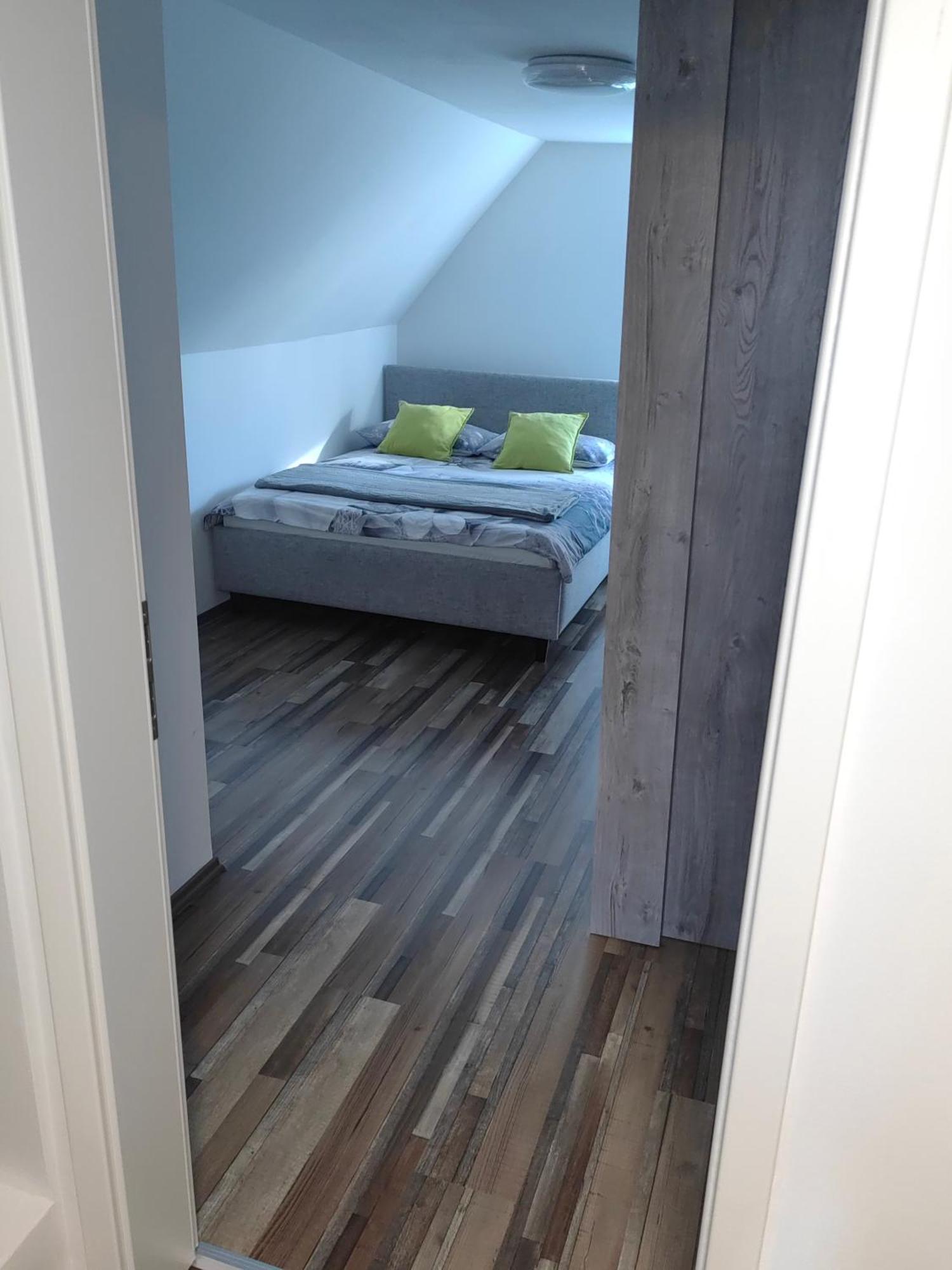 Sana Apartment Постойна Екстериор снимка