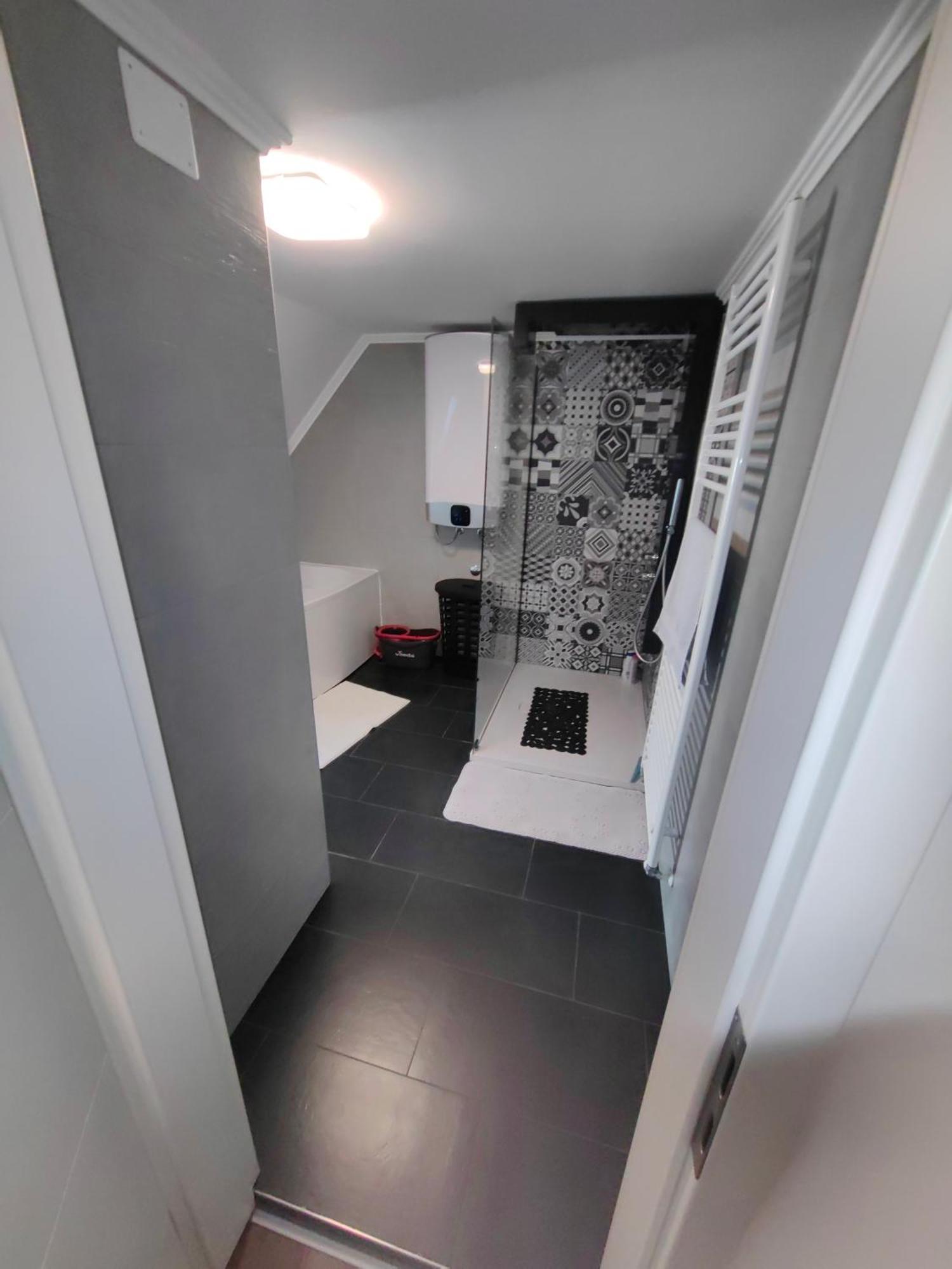 Sana Apartment Постойна Екстериор снимка