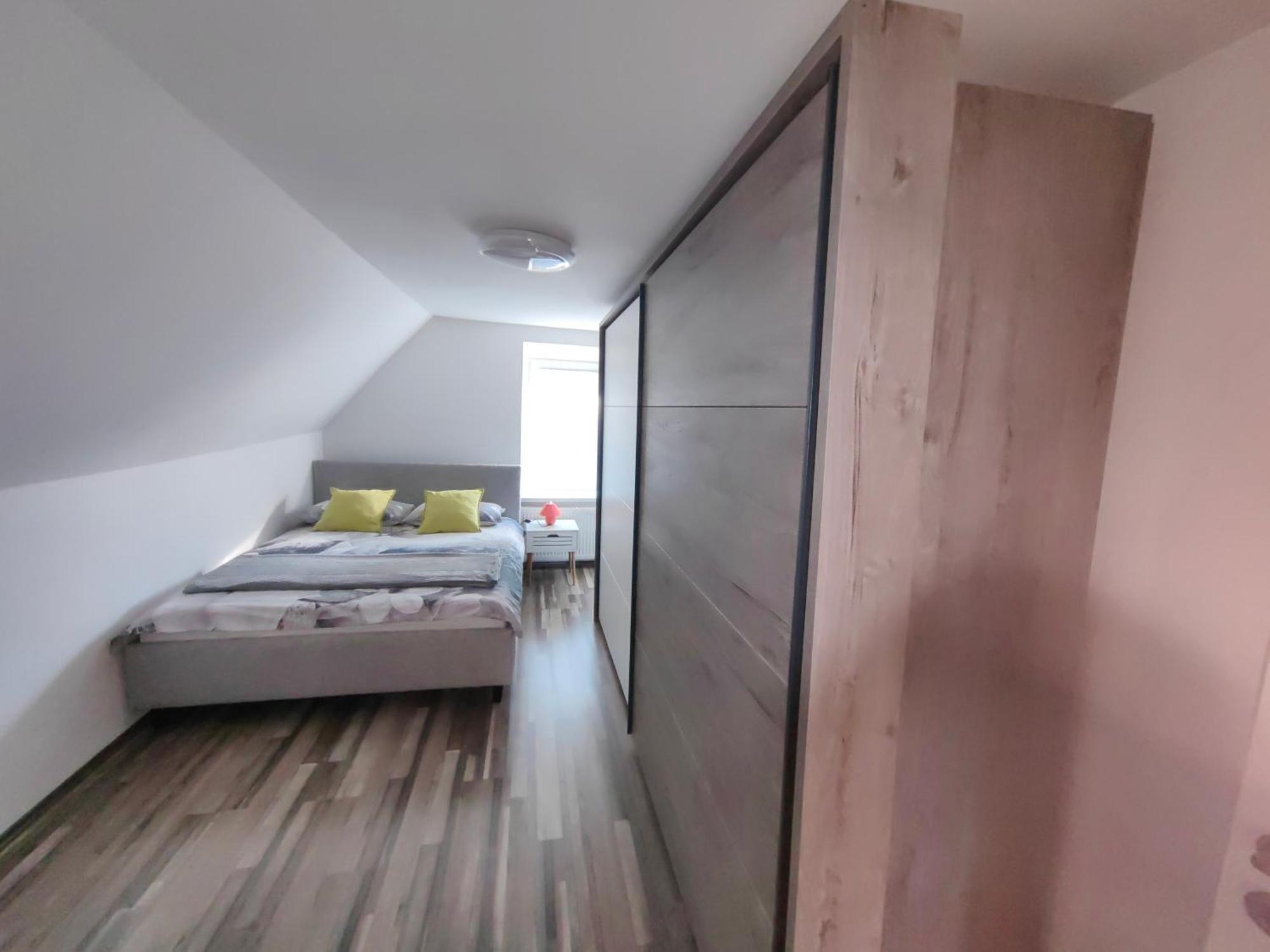 Sana Apartment Постойна Екстериор снимка