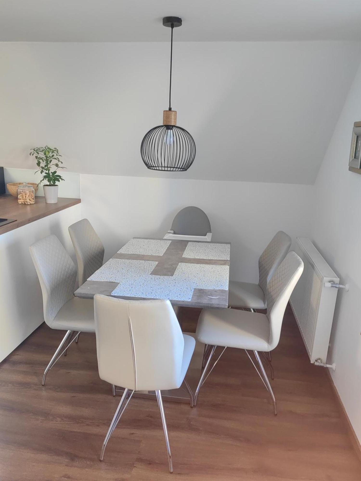 Sana Apartment Постойна Екстериор снимка